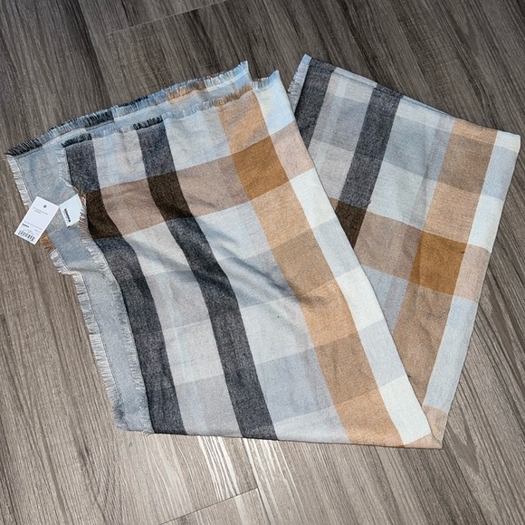 Sonoma Accessories - NWT scarf